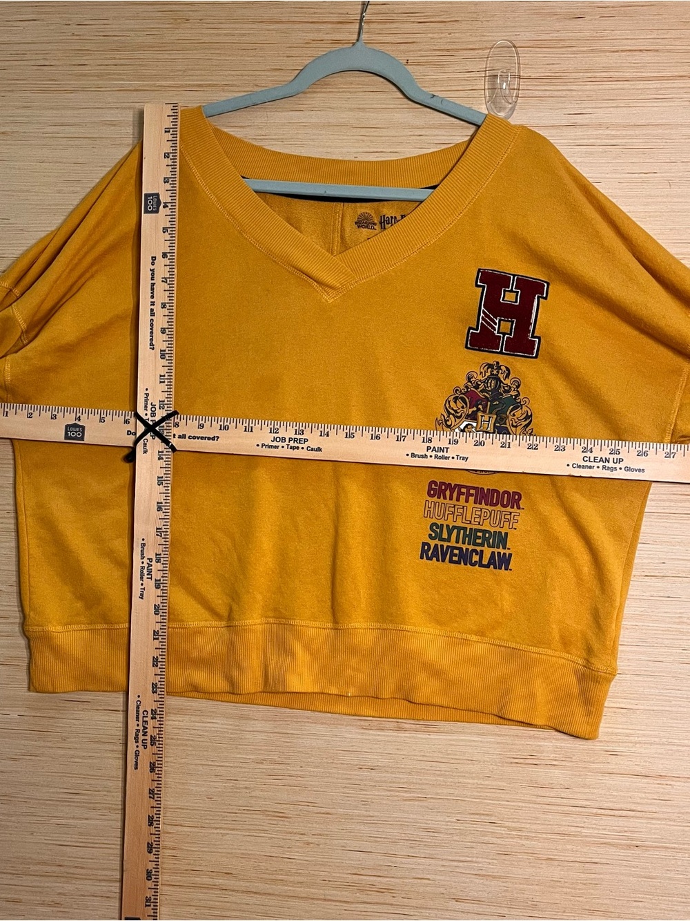 Harry Potter Hogwarts Four Houses V Neck Sweatshirt Mustard Yellow Oversized - Picture 3 of 4